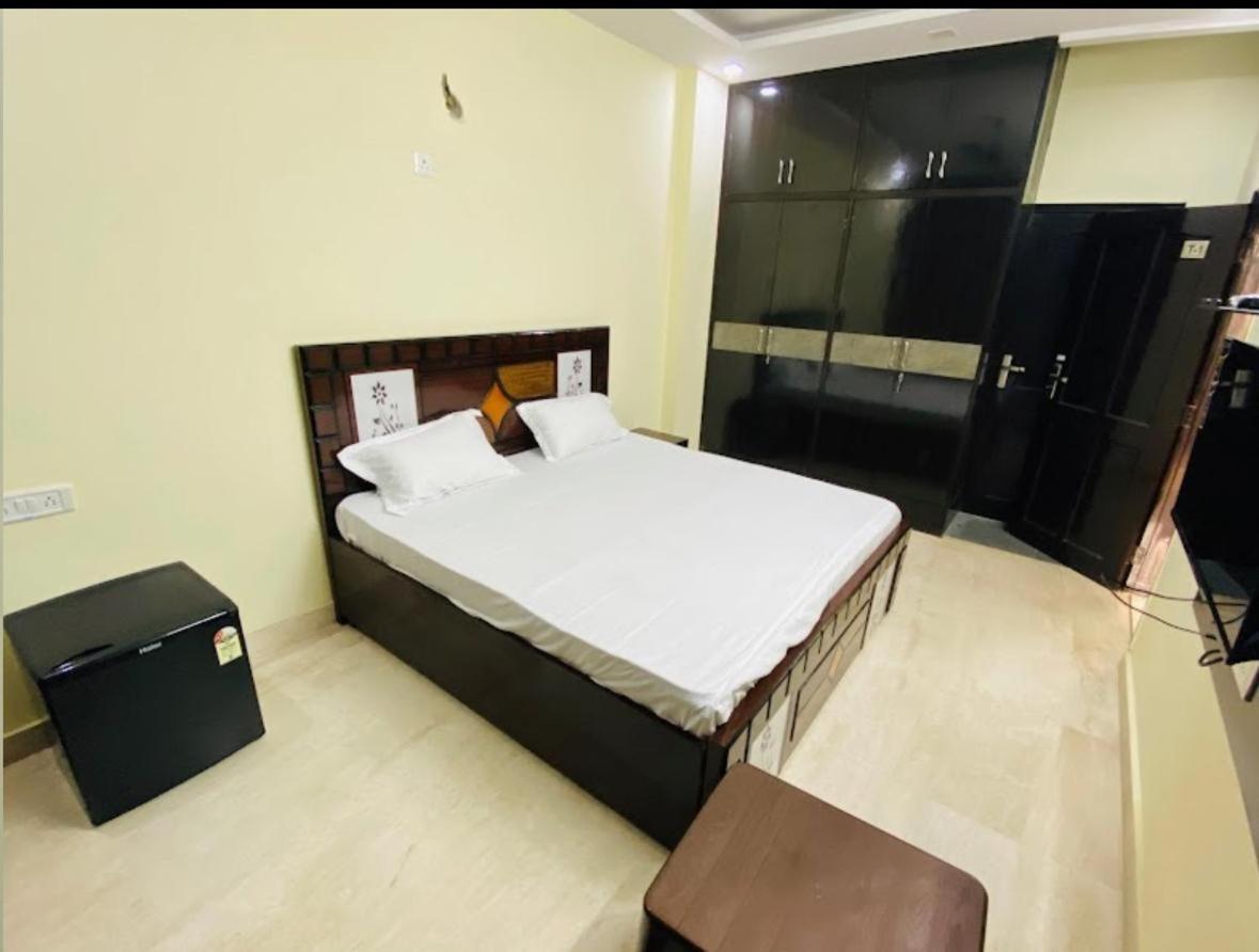 Hotel Golden Bridge Neu-Delhi Exterior foto
