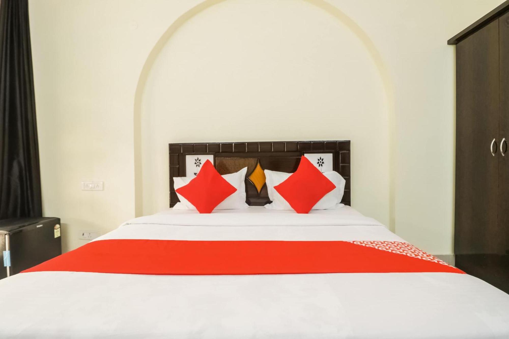 Hotel Golden Bridge Neu-Delhi Exterior foto